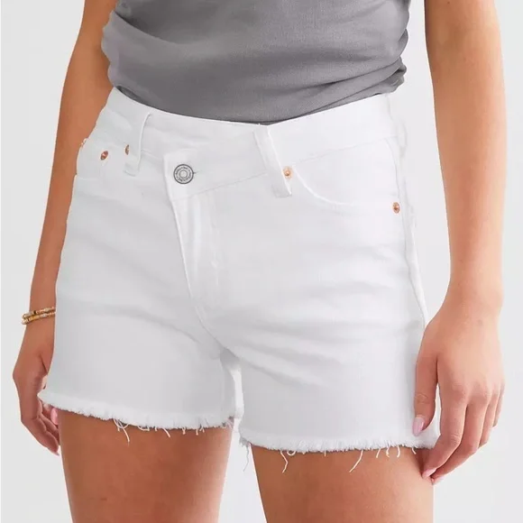 Willow root cross shorts - Picture 2 of 3